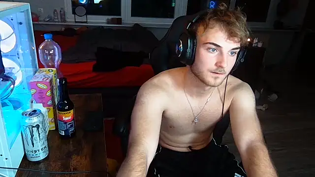 Snapshot of WolkenJunge2006 chatting on October 5, 6:50 pm WolkenJunge2006 online show from October 5, 6:50 pm