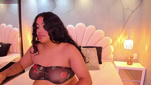 CatalinaCoopper online show from November 10, 4:22 am