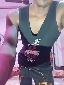 Snapshot of Binny91 chatting on February 3, 7:46 am Binny91 online show from February 3, 7:46 am