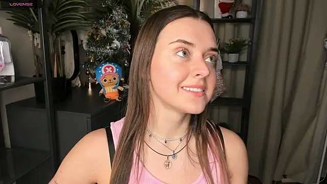 ThelmaJusto online show from January 9, 3:59 pm