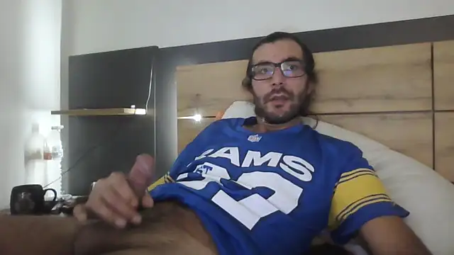 Snapshot of Arbneh69 chatting on October 14, 2:18 pm Arbneh69 online show from October 14, 2:18 pm