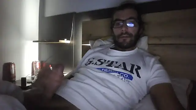 Snapshot of Arbneh69 chatting on October 20, 10:10 pm Arbneh69 online show from October 20, 10:10 pm