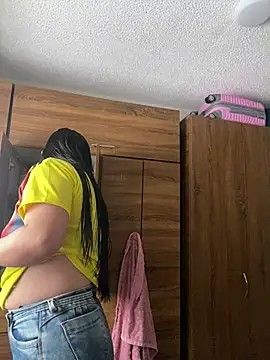 Snapshot of KOREN_JALAA chatting on July 3, 9:54 pm KOREN JALAA online show from July 3, 9:54 pm
