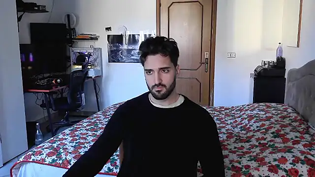 Al3xox02 online show from January 8, 11:45 am