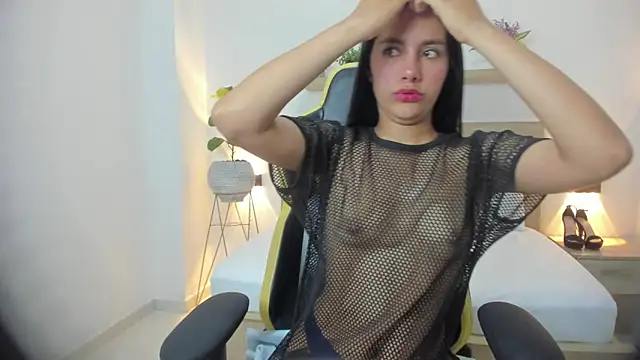 Snapshot of kaitt_ chatting on December 3, 12:36 pm kaitt online show from December 3, 12:36 pm