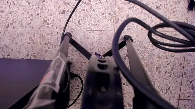 Leoo Miller online show from November 22, 4:22 am