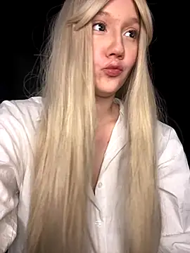 Darling Bri  online show from November 10, 10:25 am