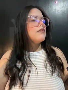 GabrielleMarsh1 online show from December 19, 3:24 am