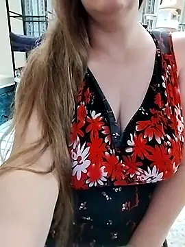 AugustRayn online show from October 13, 2:17 pm