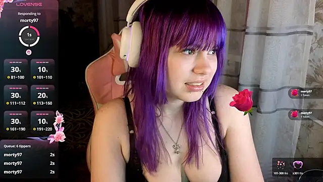 KristiBloom online show from April 11, 9:41 pm