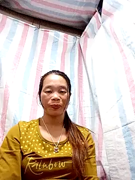 Snapshot of chieu_xinh chatting on October 17, 1:35 pm chieu xinh online show from October 17, 1:35 pm