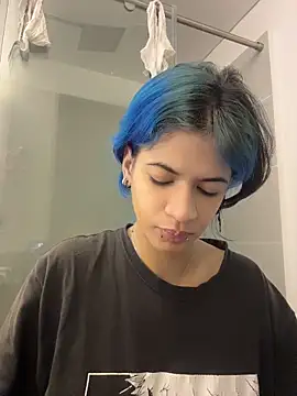 sukulaurens online show from April 18, 1:48 pm