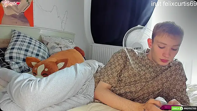 felixcurt69 online show from August 5, 9:12 am