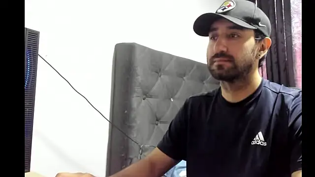 coolfriki online show from November 1, 2:52 pm