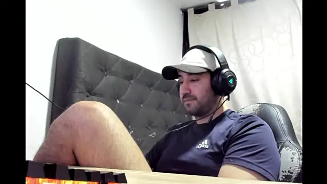 coolfriki online show from April 4, 4:15 pm