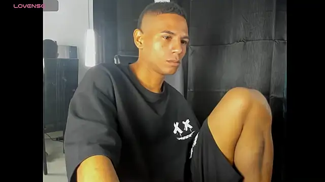 Latin Boy420 online show from October 22, 4:24 am