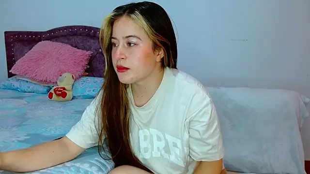 Hanssel tess online show from October 31, 2:51 pm