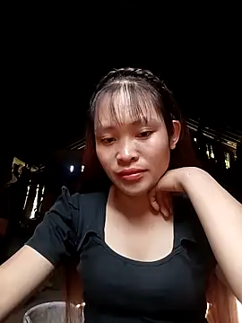 Snapshot of Young_vietnamese chatting on October 18, 1:30 am Young vietnamese online show from October 18, 1:30 am