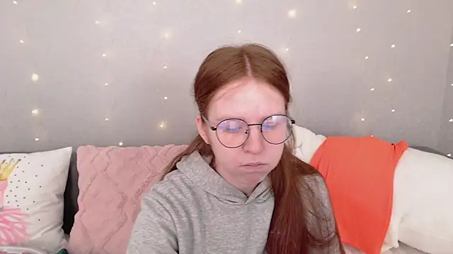 Evarey  online show from May 1, 4:28 am