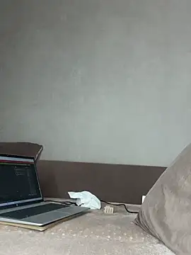 Snapshot of LaraVoosh chatting on July 7, 7:23 am LaraVoosh online show from July 7, 7:23 am
