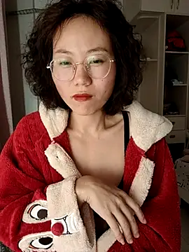 nini10052025 online show from November 23, 1:33 pm