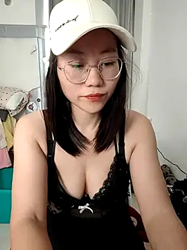 nini10052025 online show from December 23, 2:53 am