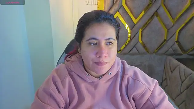 Snapshot of Addyy_02 chatting on December 19, 1:45 am Addyy 02 online show from December 19, 1:45 am