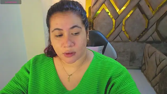 Snapshot of Addyy_02 chatting on January 8, 12:57 am Addyy 02 online show from January 8, 12:57 am