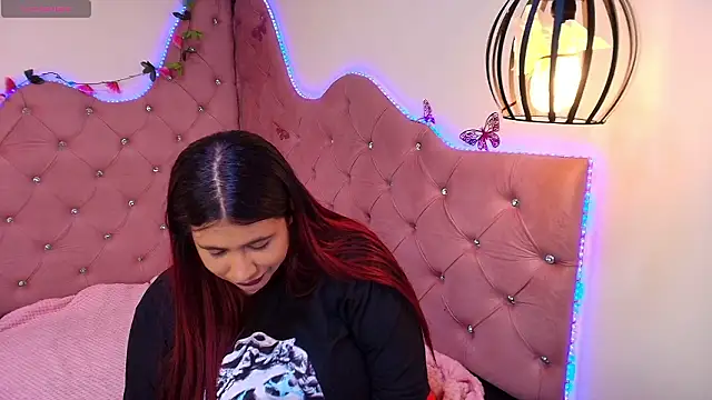 Snapshot of Addyy_02 chatting on March 4, 7:42 pm Addyy 02 online show from March 4, 7:42 pm