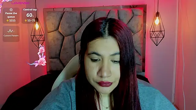 Addyy 02 online show from April 24, 2:19 pm