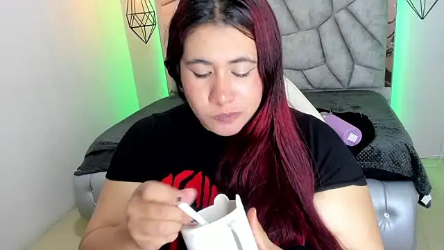 Addyy 02 online show from June 21, 5:04 pm