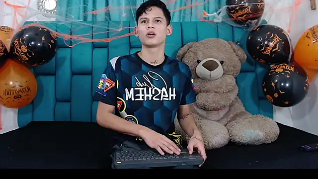 Snapshot of Brian_hot chatting on October 27, 12:53 pm Brian hot online show from October 27, 12:53 pm