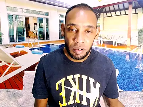 Snapshot of IndianMagicMike chatting on December 17, 4:02 pm IndianMagicMike online show from December 17, 4:02 pm