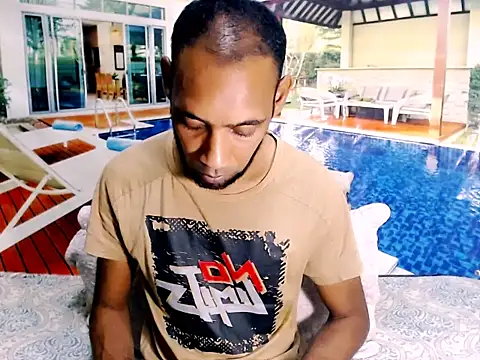 Snapshot of IndianMagicMike chatting on December 22, 3:53 pm IndianMagicMike online show from December 22, 3:53 pm