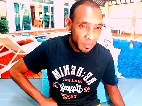 Snapshot of IndianMagicMike chatting on February 11, 5:51 pm IndianMagicMike online show from February 11, 5:51 pm