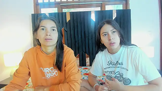 Sofy and Mia online show from October 8, 12:47 pm