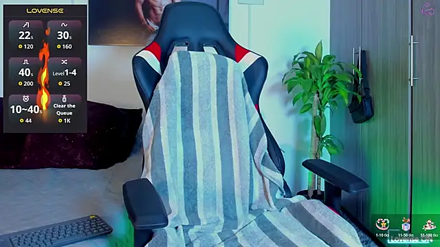 Danny Willson online show from March 29, 2:06 pm