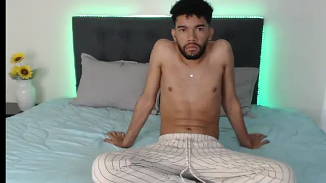 andresnoir  online show from October 7, 2:14 pm