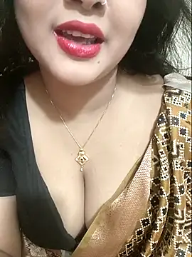 Snapshot of Beauty_Queen_Soniya chatting on July 20, 4:27 am Beauty Queen Soniya online show from July 20, 4:27 am