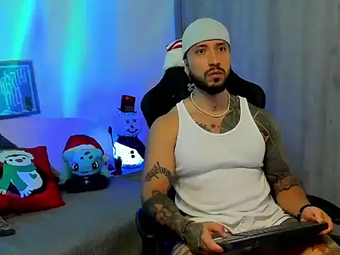 Dave-Max01 online show from November 30, 4:11 pm