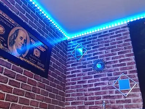 jordan bigcock  online show from October 26, 7:09 pm