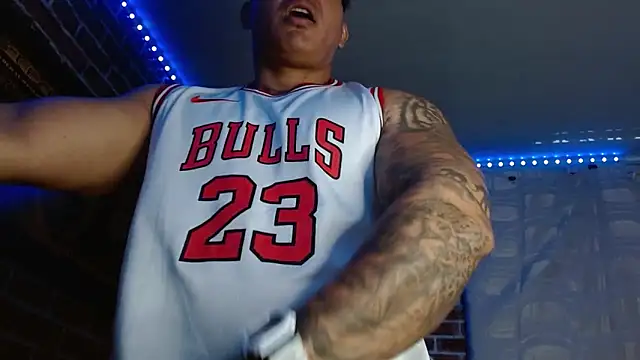 jordan bigcock  online show from March 19, 1:04 pm