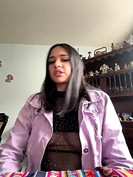 Snapshot of Katherin_dimi chatting on October 6, 7:44 pm Katherin dimi online show from October 6, 7:44 pm