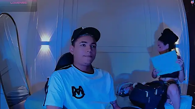 dante and kiara online show from December 14, 9:08 pm