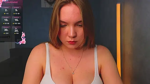 RebeccaEglitis online show from March 26, 4:12 pm