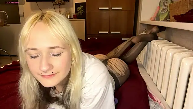 Ulemonala Cute online show from November 8, 6:40 pm