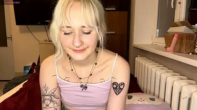 Ulemonala Cute online show from November 19, 6:52 pm