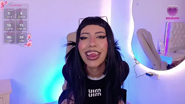 Snapshot of Nina_fox_0691 chatting on July 5, 9:33 pm Nina fox 0691 online show from July 5, 9:33 pm