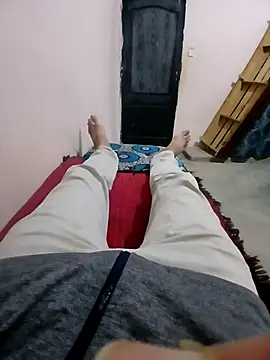 latarak321 online show from March 8, 10:46 pm