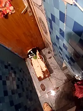 latarak321 online show from March 31, 9:43 am